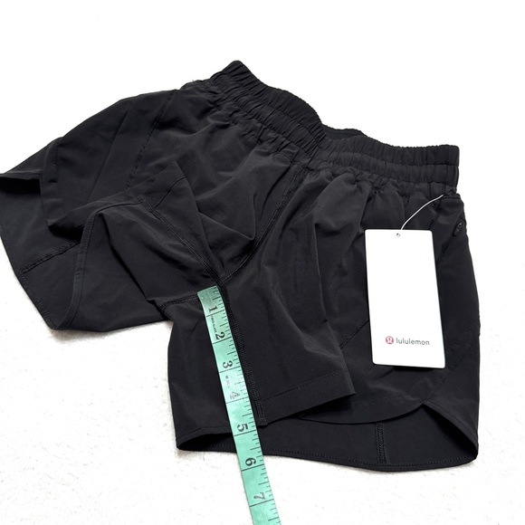 Lululemon sz 4 Track That MR Shorts 5” Lined Black - Picture 6 of 6